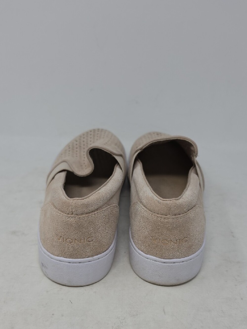 Vionic Kani Beige Laser-Cut Slip-On Flats Size 10 - Picture 4 of 7